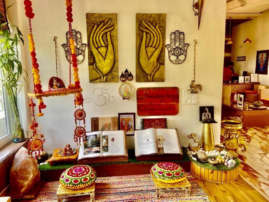 Veda5 Ayurveda & Yoga Retreat सहारा Rishikesh
